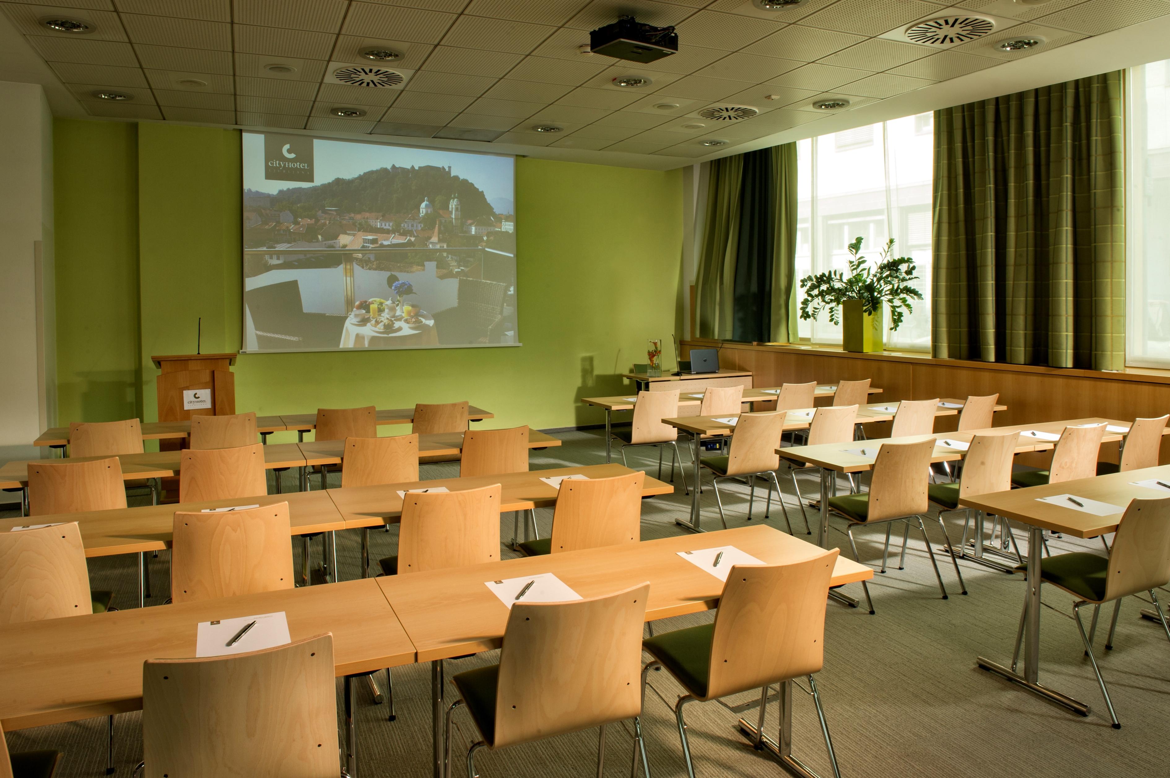 City Hotel Ljubljana 4* Laibach